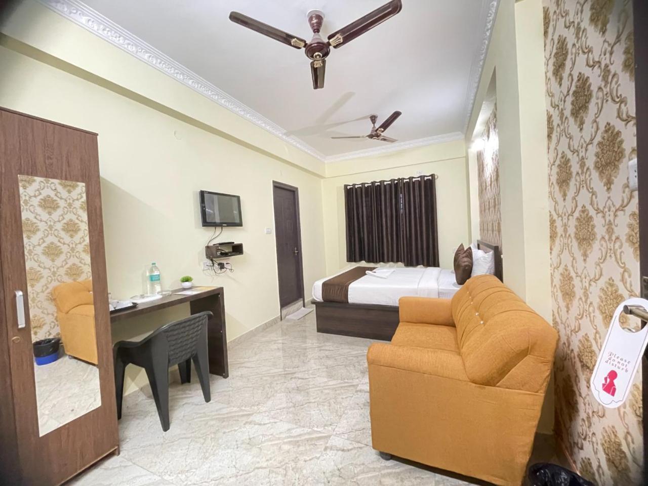 Hotel East Park Electronic City Μπανγκαλόρ Δωμάτιο φωτογραφία