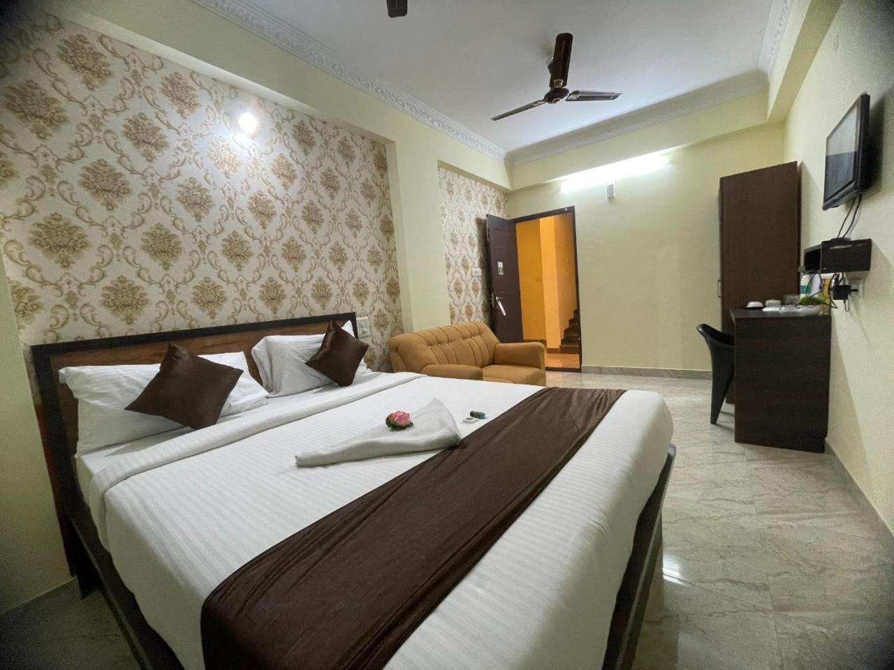 Hotel East Park Electronic City Μπανγκαλόρ Δωμάτιο φωτογραφία